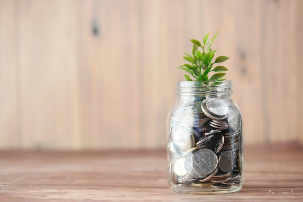 Cómo empezar a invertir con poco dinero: Guía para principiantes.
