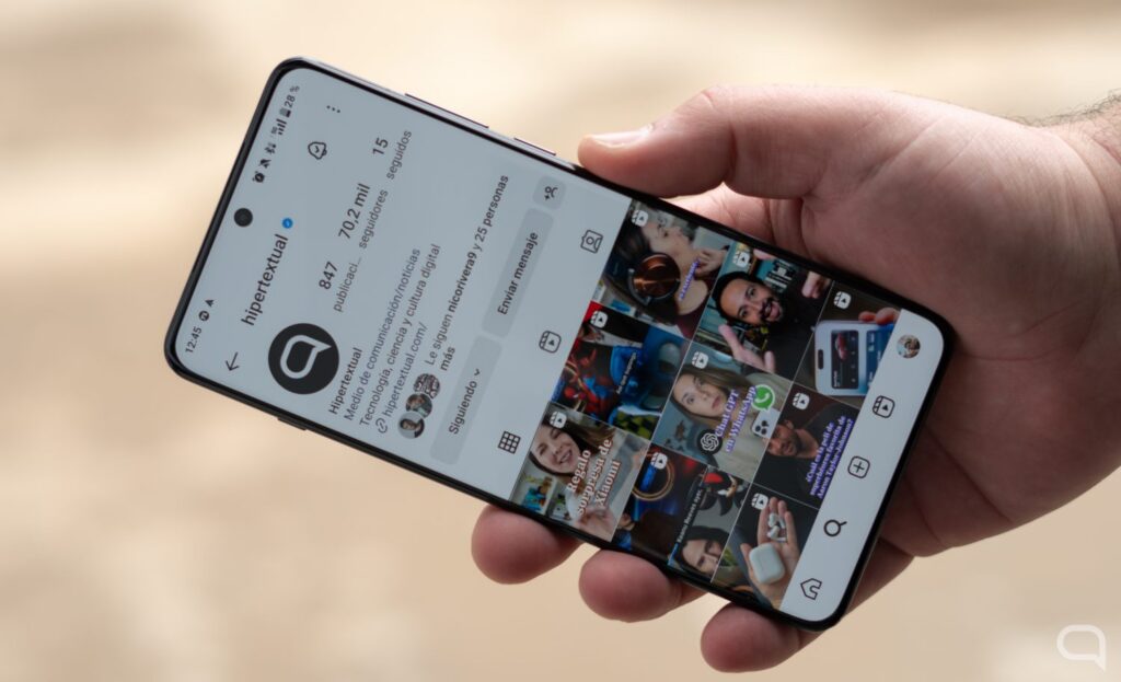 OnePlus se burla del iPhone 17 y promete una pantalla brutal en su próximo móvil