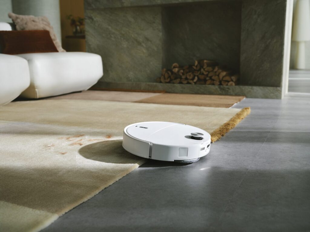 Roborock da el salto al jardín con sus nuevos robots cortacésped y pone al día sus aspiradoras