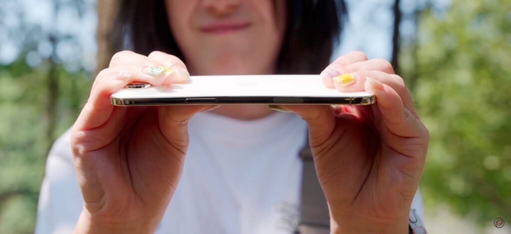 Todo el mundo está intentando doblar el iPhone Air, ¿nuevo ‘bendgate’ a la vista?