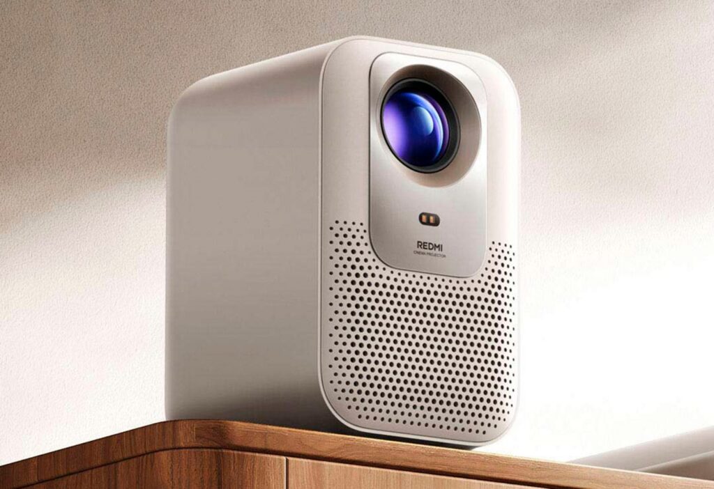 Olvídate de los proyectores baratos de Amazon: Xiaomi acaba de lanzar uno con un precio que rompe el mercado