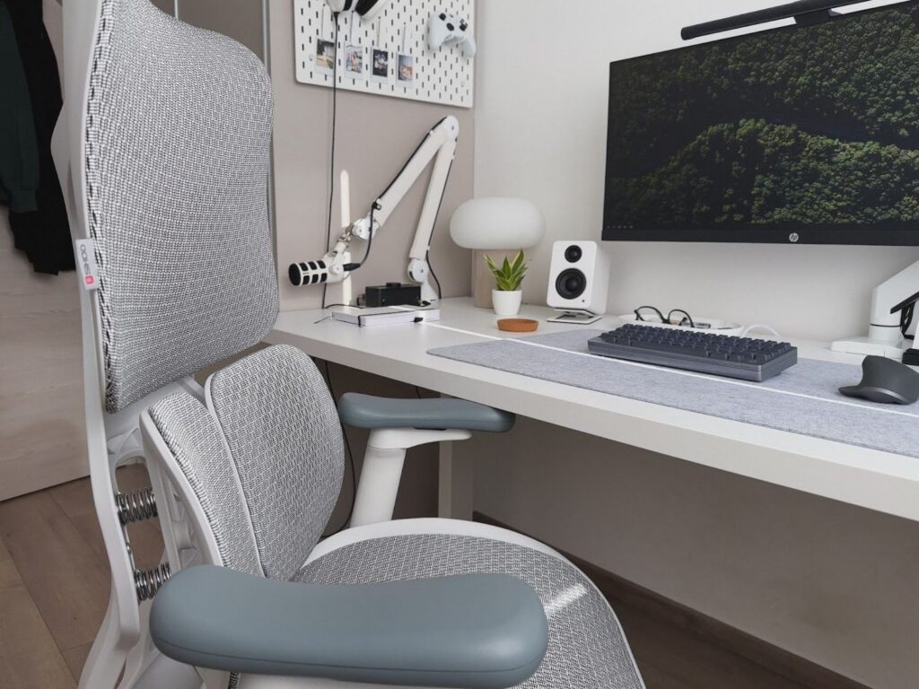 Me volví loco buscando una silla y creo que he encontrado la perfecta: Sihoo Doro S100