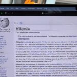 Ni Wikipedia se salva de la caída de visitas por culpa de la IA