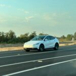 El Tesla barato que esperabas ya se ha dejado ver en la carretera: su lanzamiento es inminente