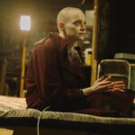 El final de ‘Bugonia’, explicado: ¿Es Emma Stone una alienígena?