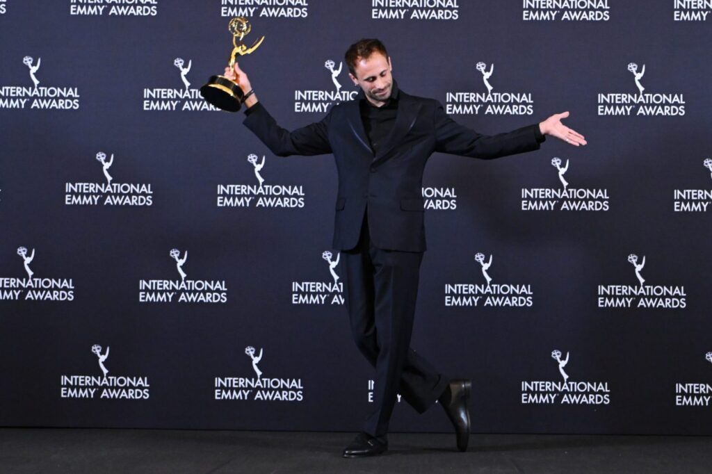 España hace historia y se corona con doblete en los Premios Emmy internacionales: Lista de ganadores