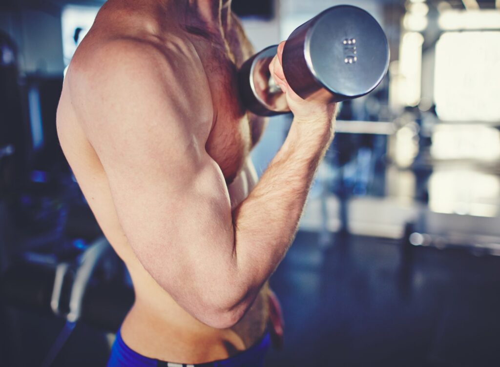 ¿Funciona la técnica de Pablo Motos para recuperar un brazo lesionado o es una performance?