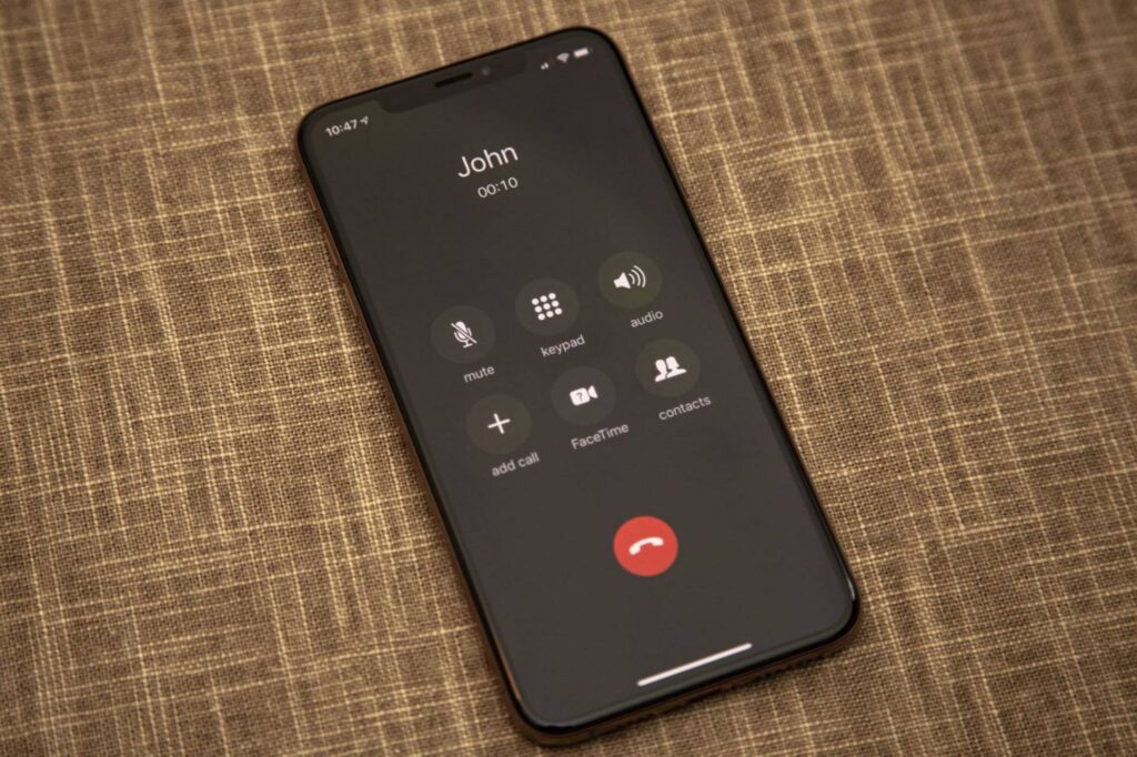 Consejos de la Policía para contestar al teléfono y no caer en llamadas fraudulentas