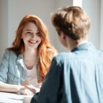 ¿No sabes si alguien te está escuchando? Cuenta sus parpadeos