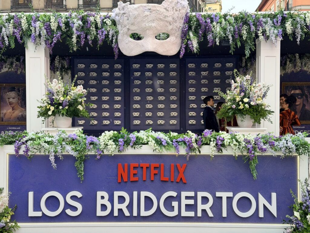 ‘Los Bridgerton’ llegan a Madrid con un evento único y gratis: descubre fechas, premios y más