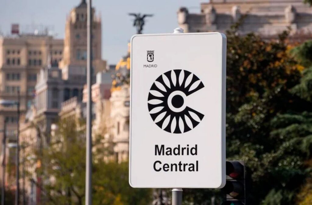 Pere Navarro (DGT) desata el caos: «Al centro de la ciudad no vas a poder ir en coche eléctrico»