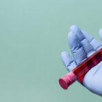 Las rachas de solo 10 minutos de ejercicio te pueden ayudar a prevenir el cáncer: así debes hacerlo