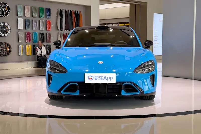 El Xiaomi SU7 de nueva generación está muy cerca y deja ver al completo su diseño renovado