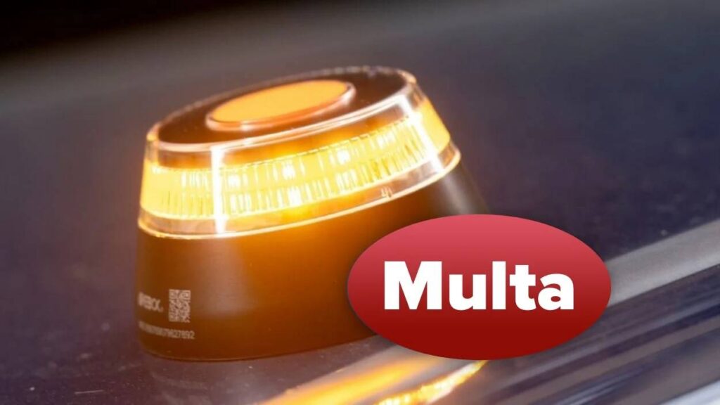 Tu baliza V16 puede ser ilegal: Europa advierte que España no ha cumplido la norma y puede tener consecuencias