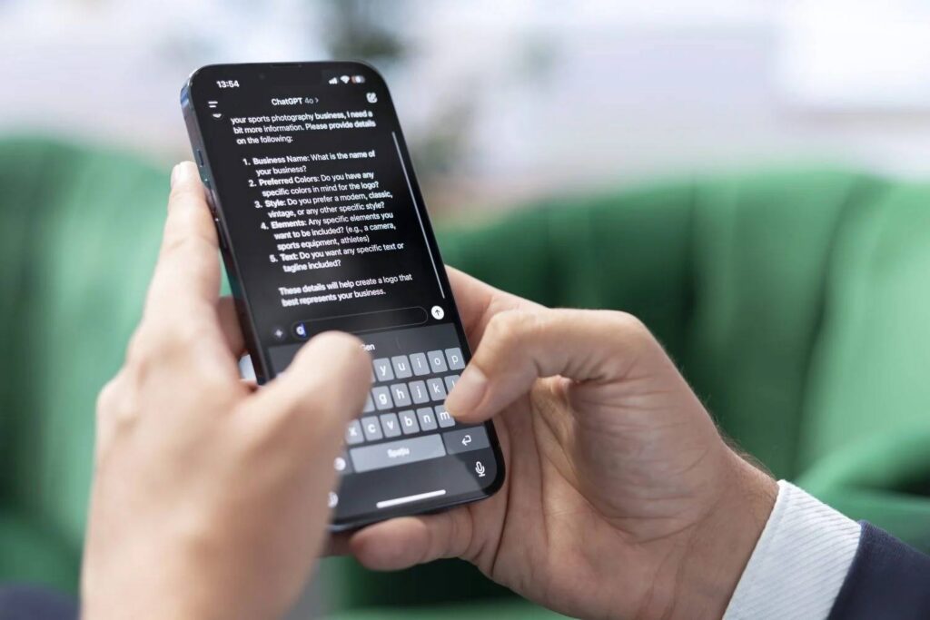 El CEO de OpenAI la lía y “borra” el valor de la humanidad: “Un ser humano gasta más que una IA”