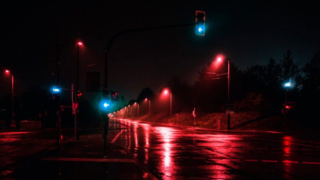 España también quiere su ‘Barrio Rojo’: este es el motivo por el que pronto podrías ver luces rojas en la calle