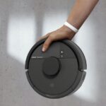 iRobot lanza una nueva Roomba diminuta que limpia cualquier rincón